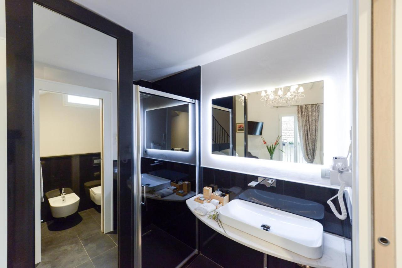 Duomo Suites ฟลอเรนซ์ ภายนอก รูปภาพ